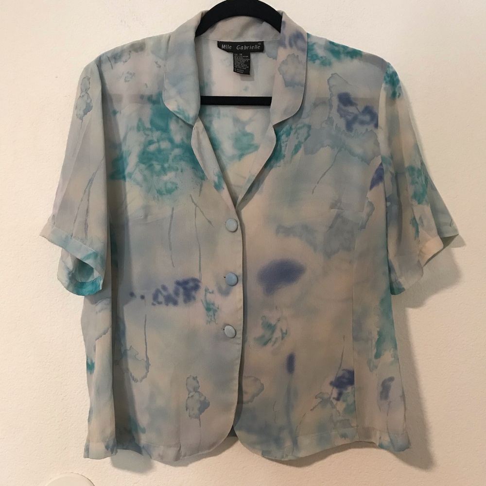 Mlle Gabrielle Women's Watercolor Print Short Sleeve Blouse - Light Blue/Teal